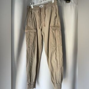 Refuge Beige Cargo jogger Pants NWOT SIZE SMALL